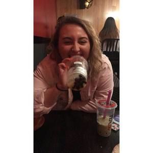 Meet your Posher, Tori